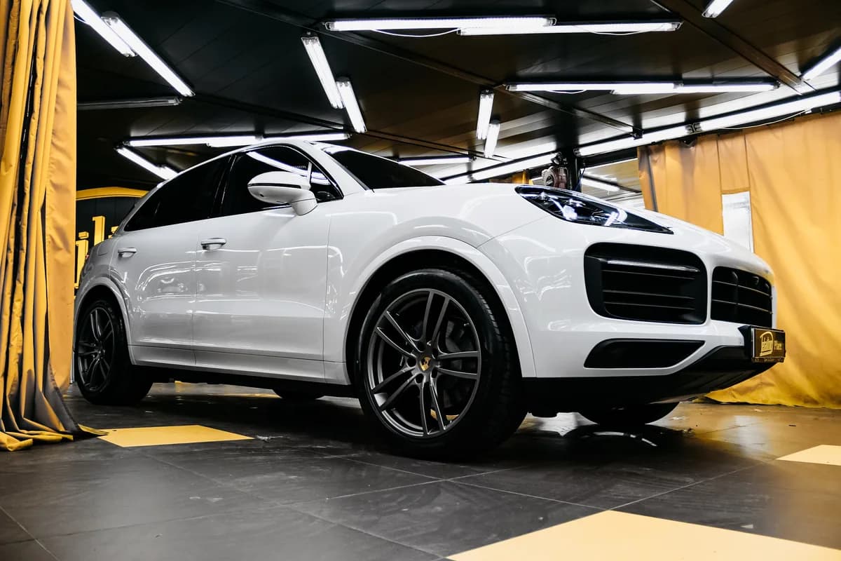 Porsche Cayenne — фото 3