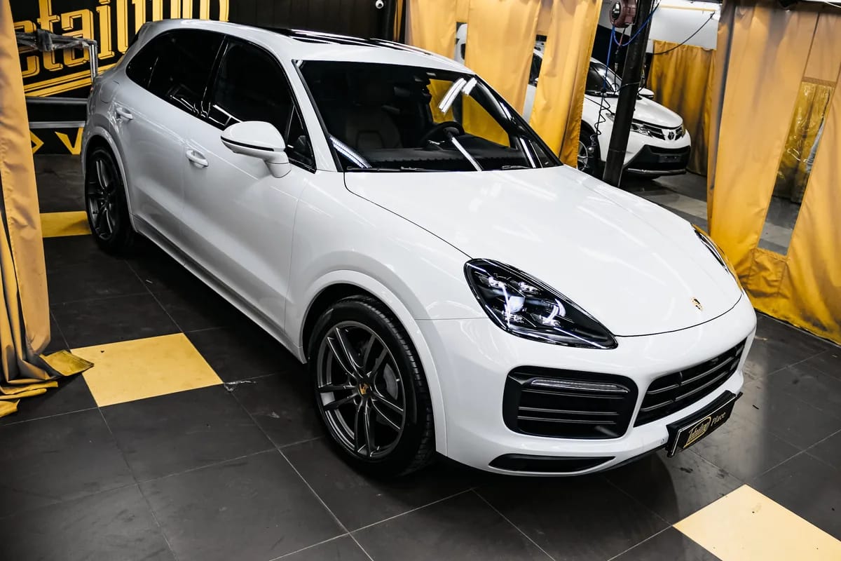Porsche Cayenne — Полировка + Керамика